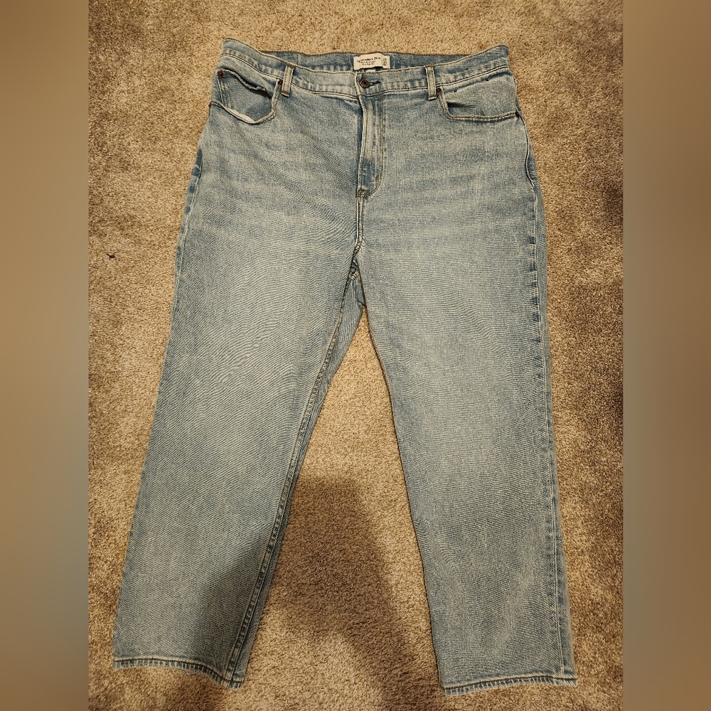Women's Curve Love Ultra High Rise Ankle Straight Jean - light wash, abercrombie